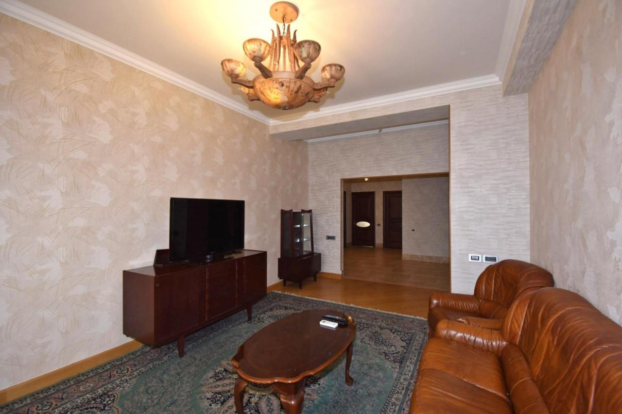Rent Inn Yerevan On Buzand Street Exteriér fotografie